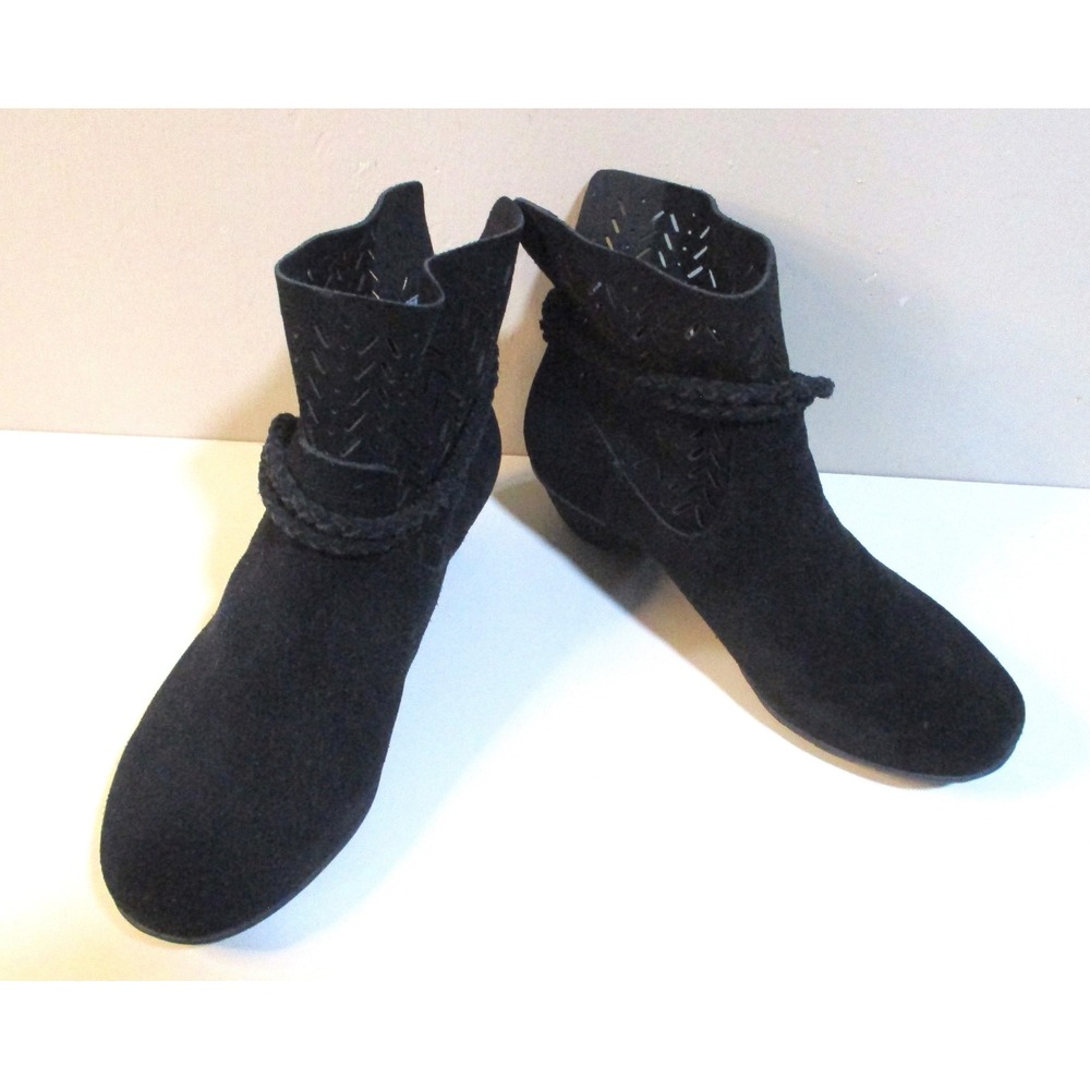 Abeo BIOsystem Black Suede Perforated Ankle Boots Braided Tassel Low Heel 6